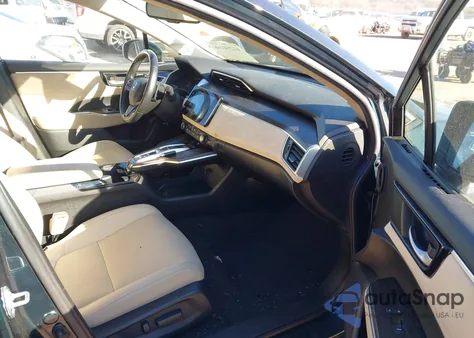 2018 Honda Clarity Plug-In Hybrid Touring from USA, damaged, VIN JHMZC5F32JC001730